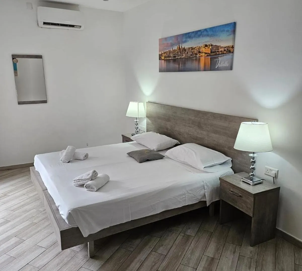 Napoli Suites Saint Julian's