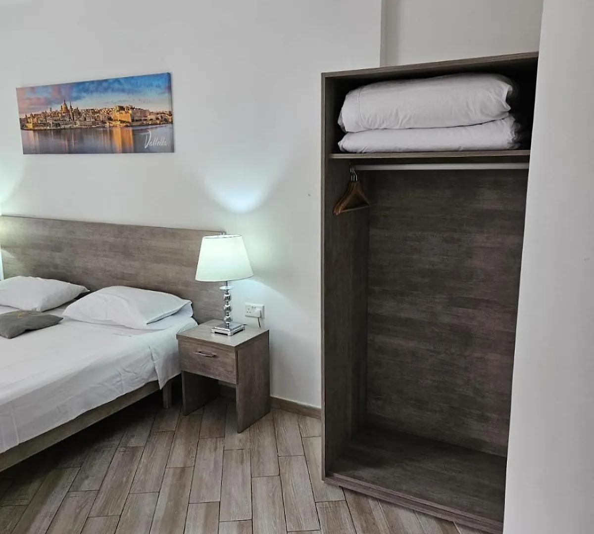 Penzion Napoli Suites Saint Julian's