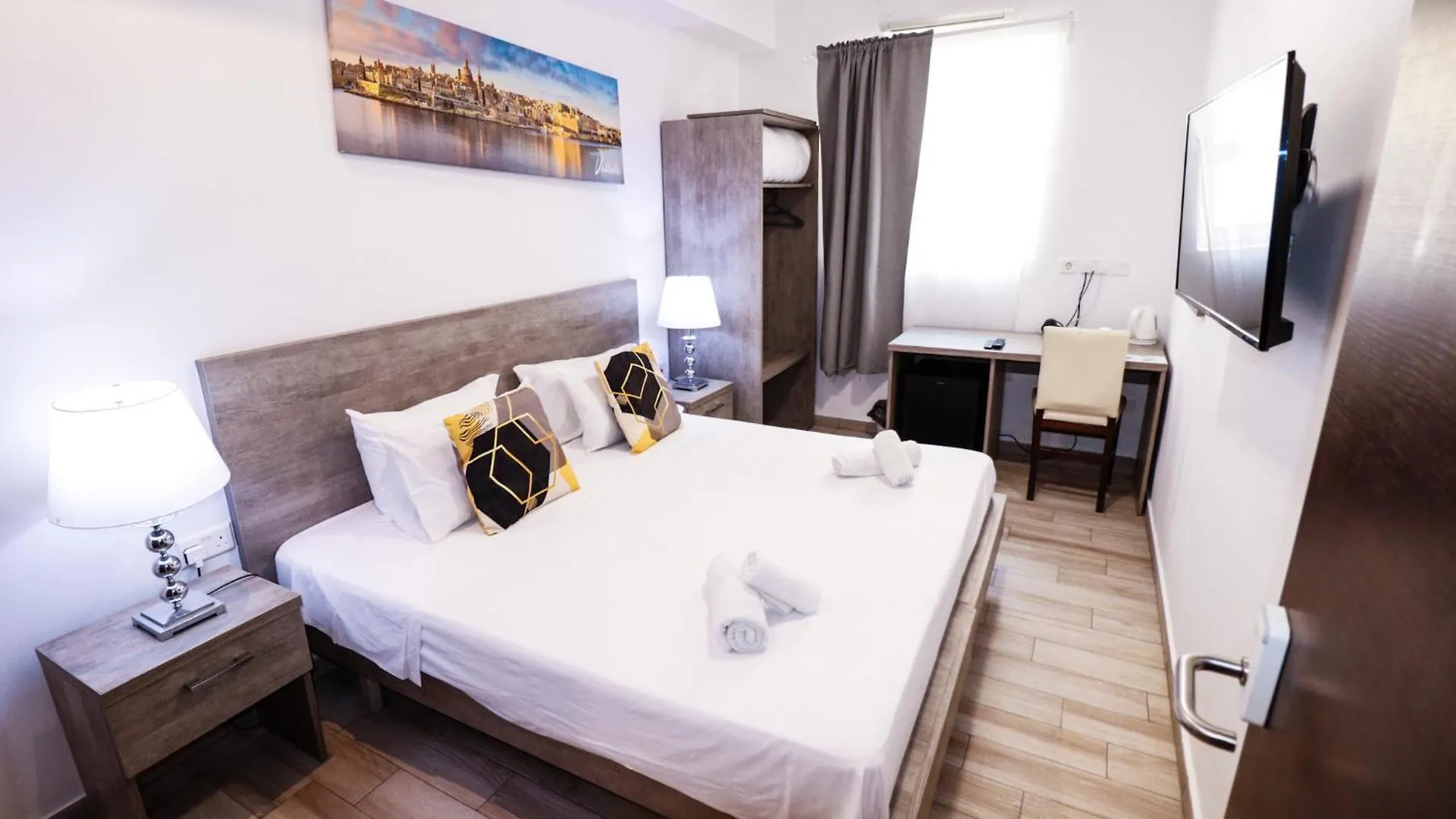 Napoli Suites Studios Aparthotel Saint Julian's