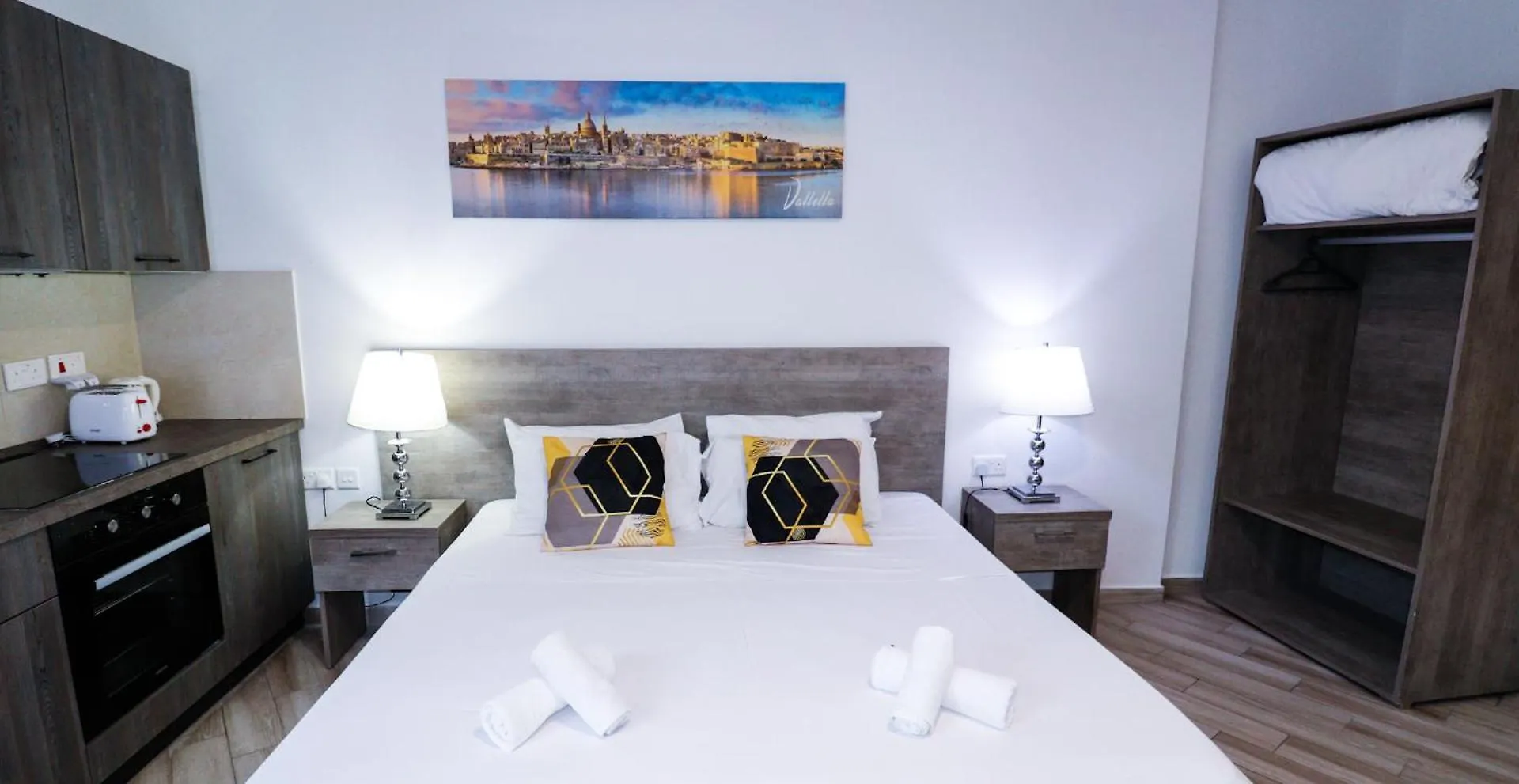 Napoli Suites Studios Aparthotel Saint Julian's Guest house