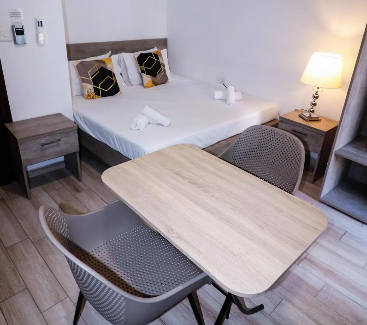 Guest house Napoli Suites Studios Aparthotel Saint Julian's