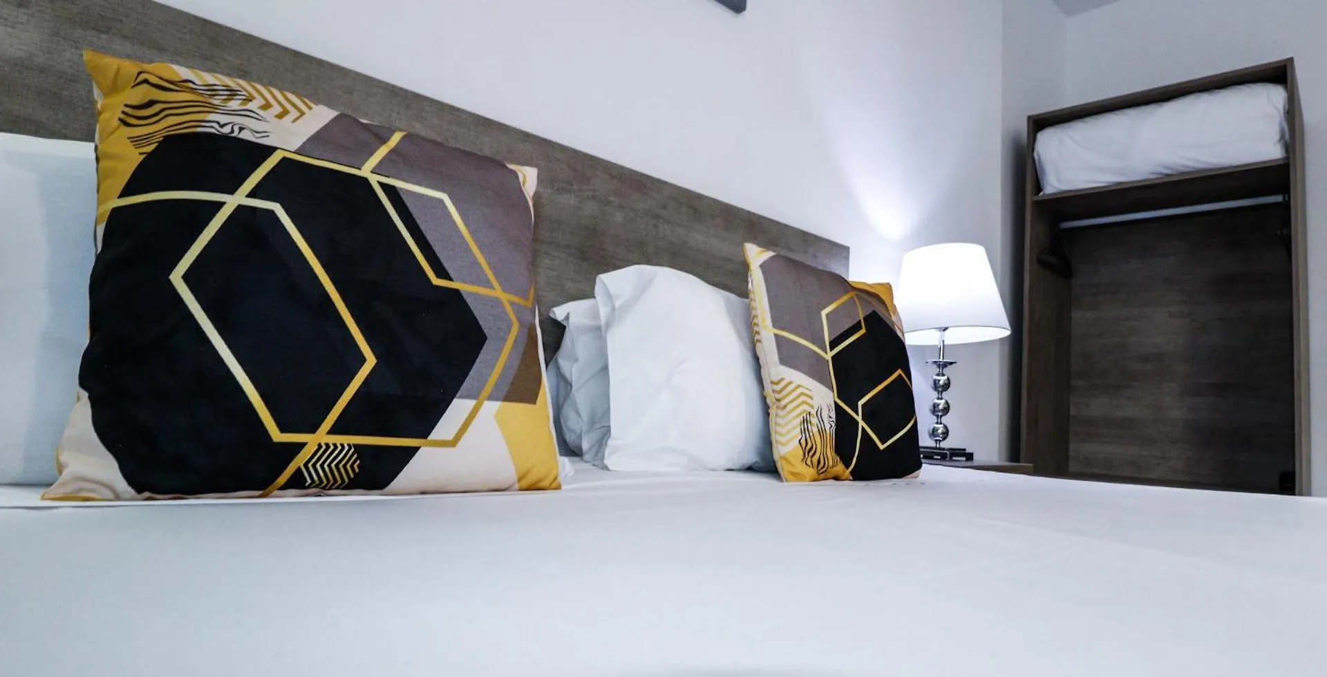Napoli Suites Studios Aparthotel Saint Julian's