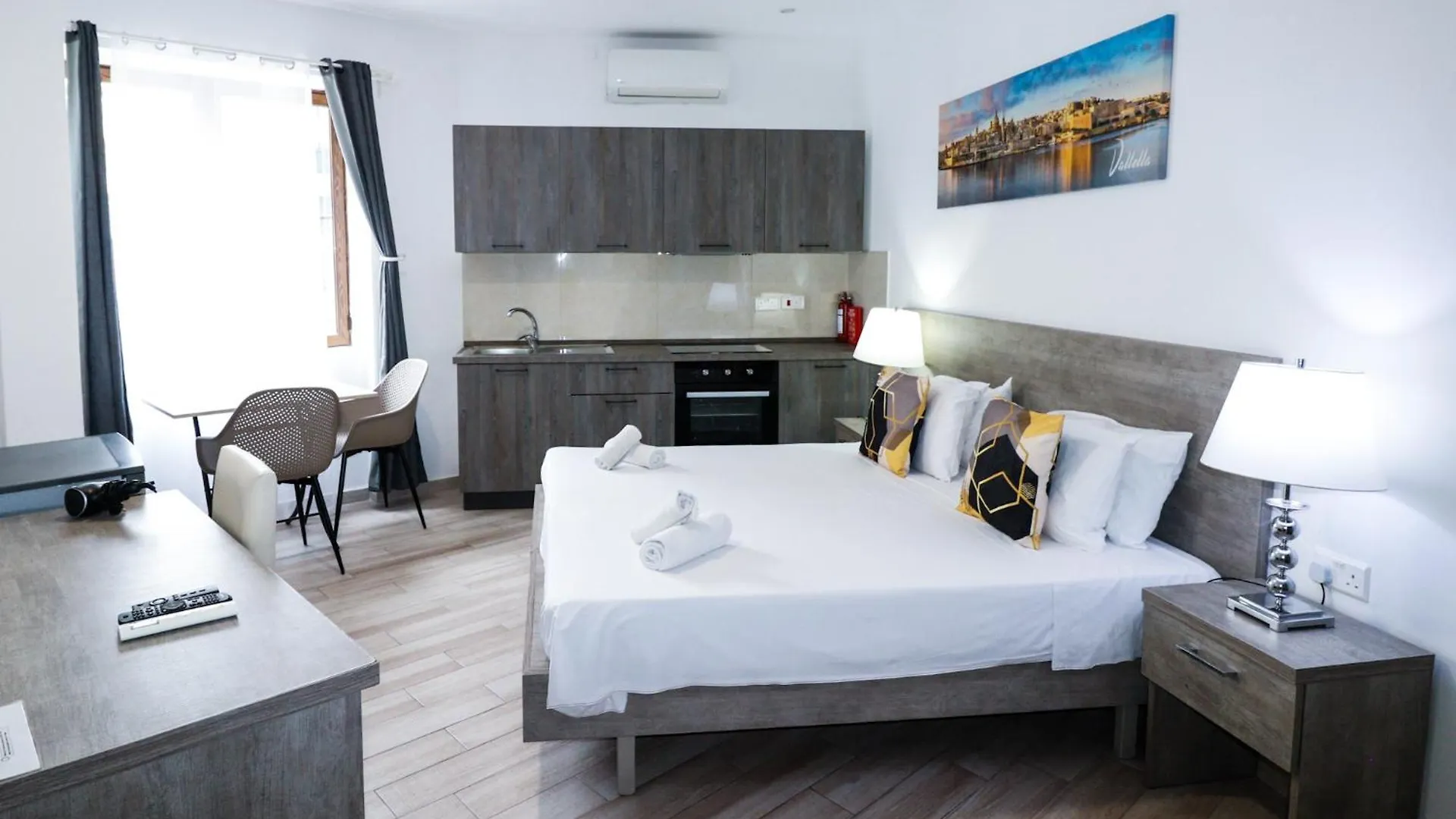 *** Guest house Napoli Suites Studios Aparthotel Saint Julian's Malta